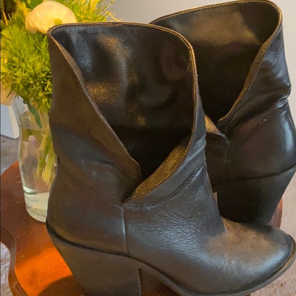 Lucky Brand Booties - Picture 2 of 5